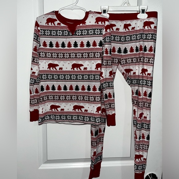 Boys pajama lot mostly size 10/12 however the 2 pair of Dino PJs-12/14 - Picture 11 of 16